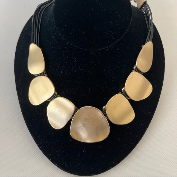 Jewelry - Gold Tone Black Collar Statement Necklace